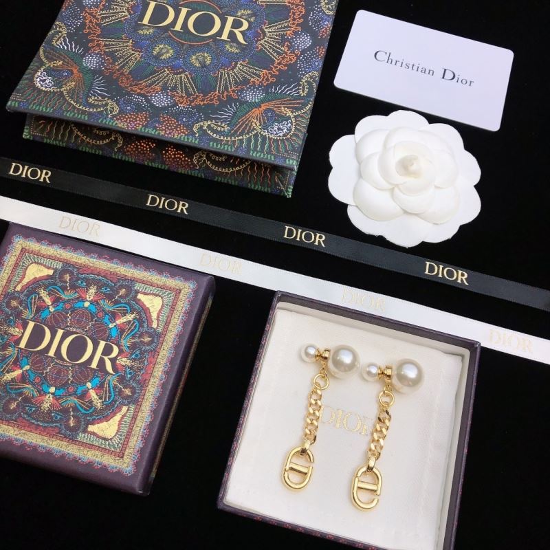 Christian Dior Earrings - Click Image to Close